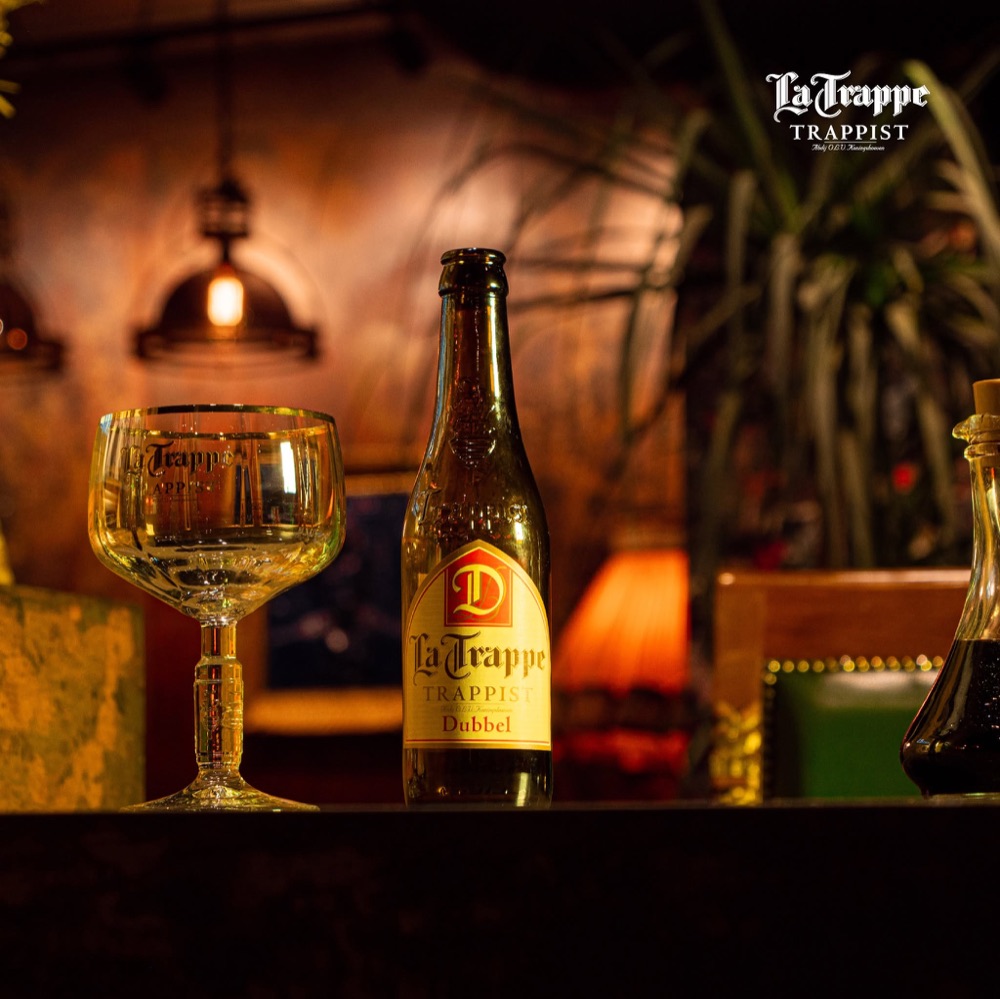 La Trappe in warm bar lighting